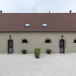 Rénovés à La Ferme, Terrasse Et Ambiance Scandinave - Fr-1-489-79 * Chapeau